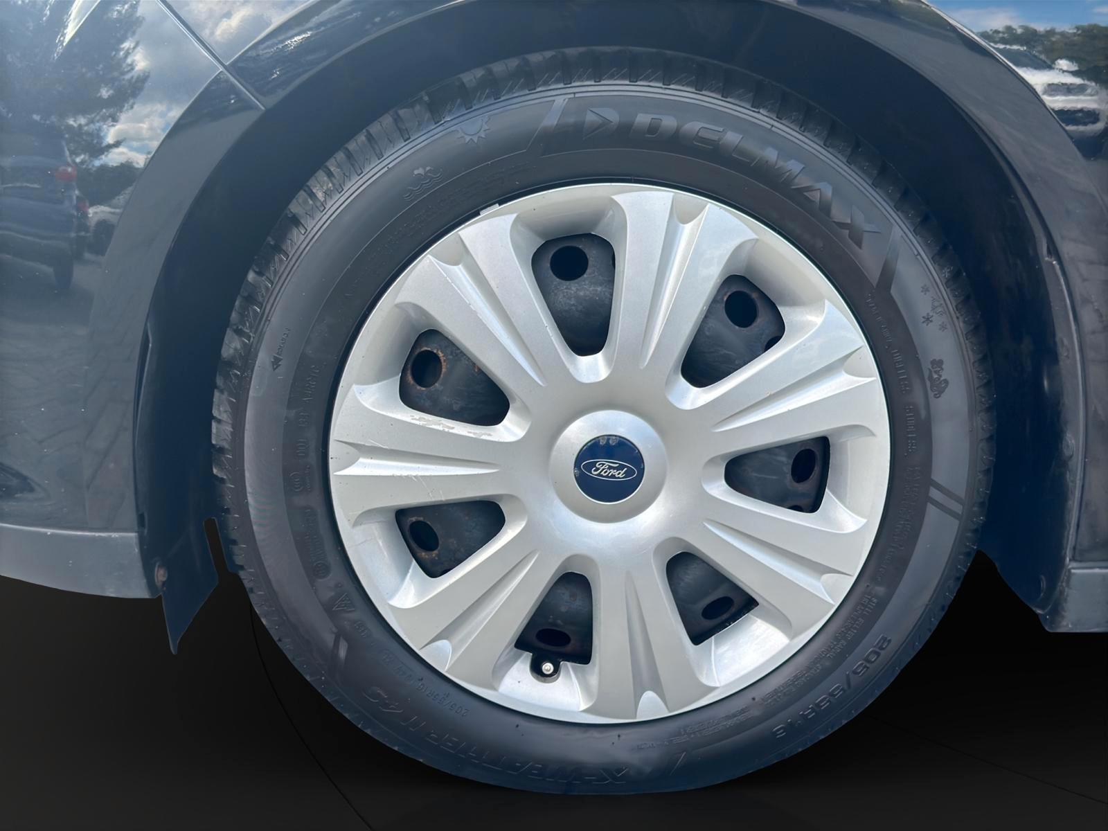 Ford C-MAX 2012 — photo 20