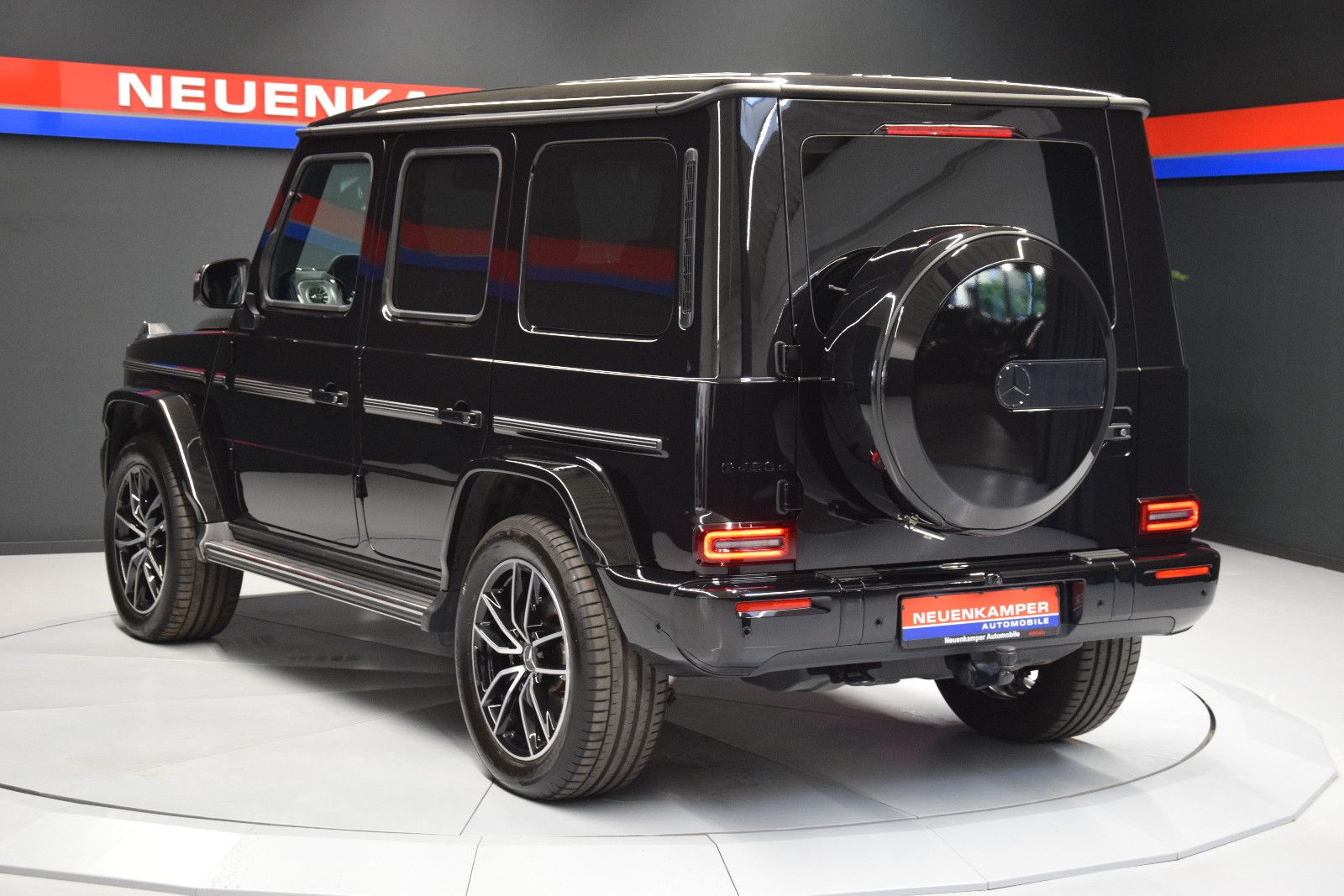 Fahrzeugabbildung Mercedes-Benz G 450 d AMG Line SDach. Burmester ACC 360° AHK