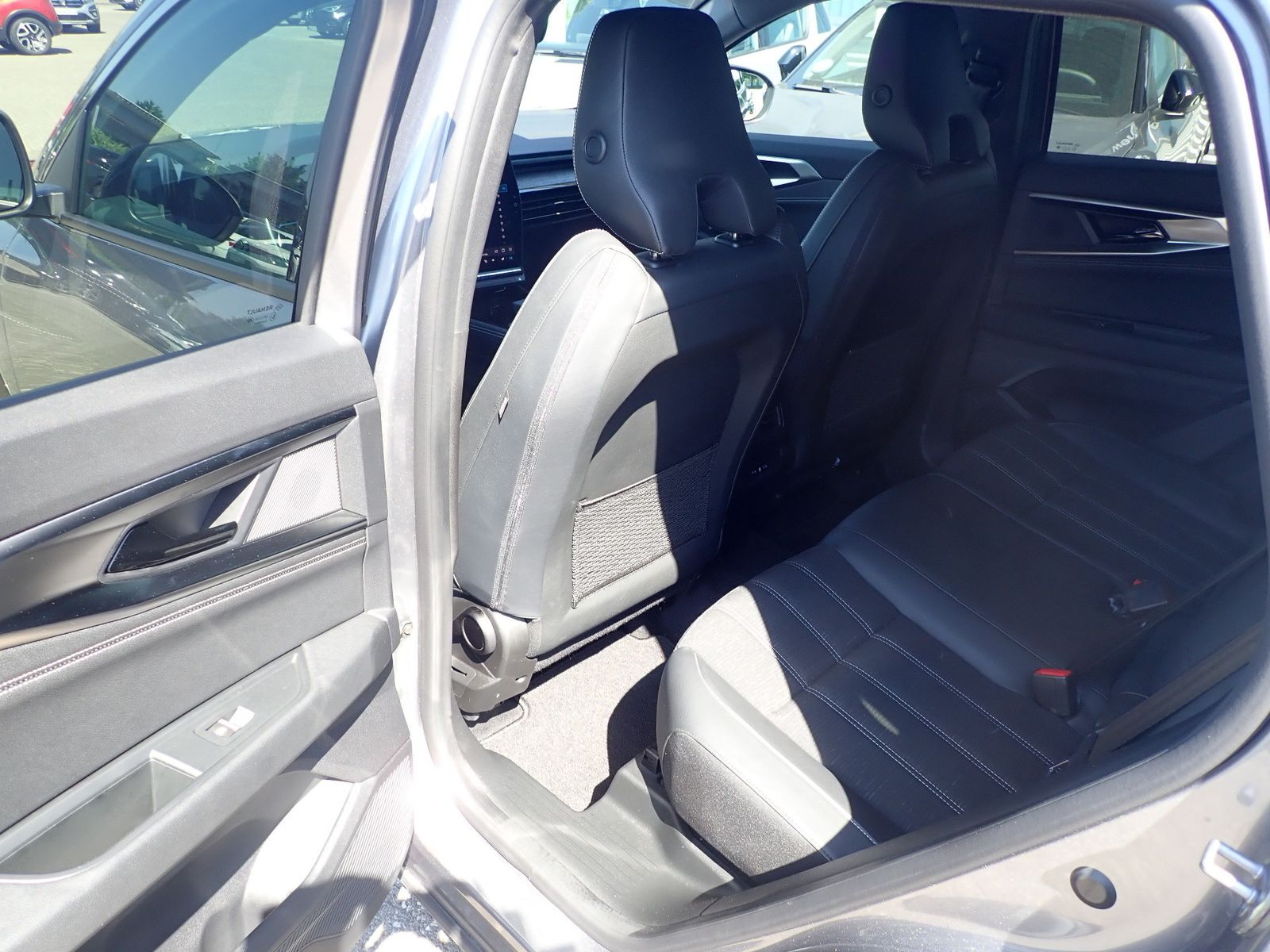 Fahrzeugabbildung Renault Austral Techno Mild Hybrid 160 AUTOM.