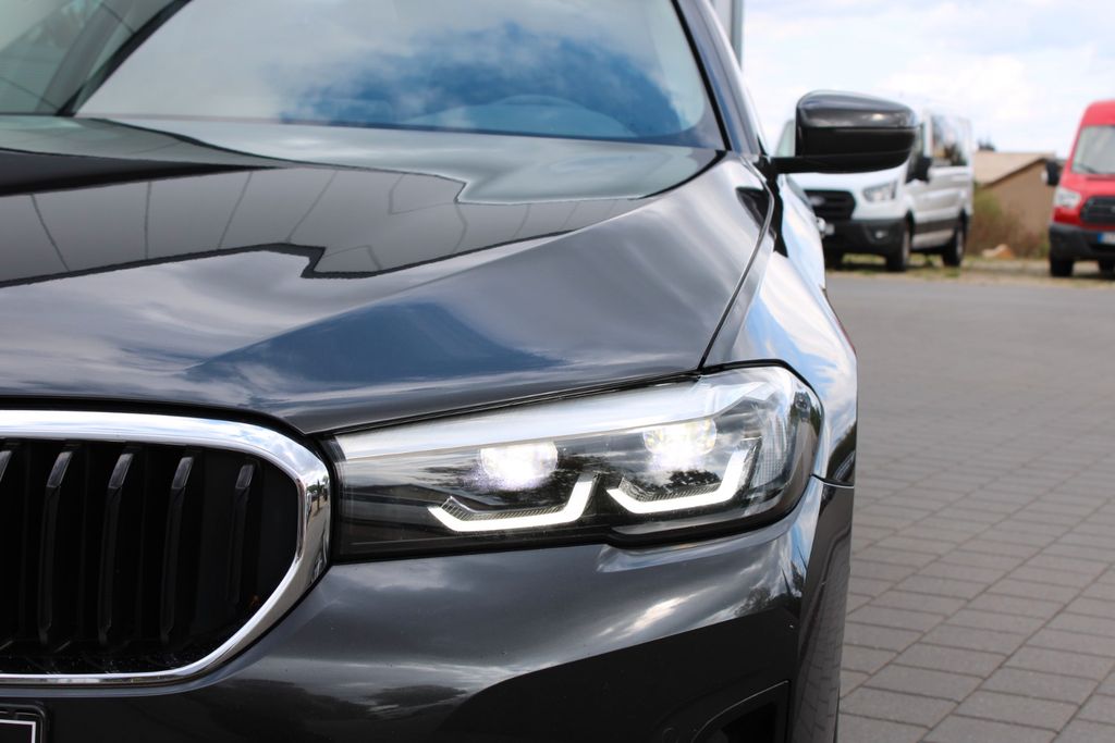 BMW 520d xDrive Touring AUT LED AHK NAVI LEDER LIVE