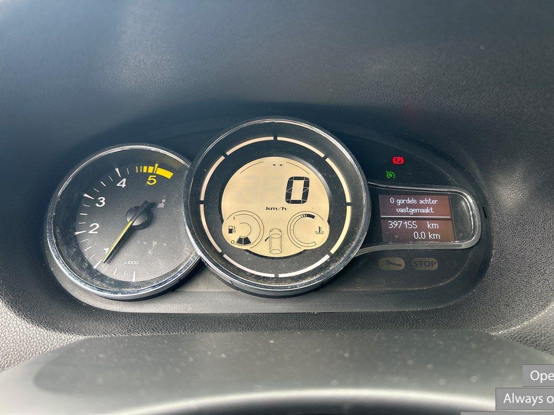 Renault Megane 2014 — photo 21