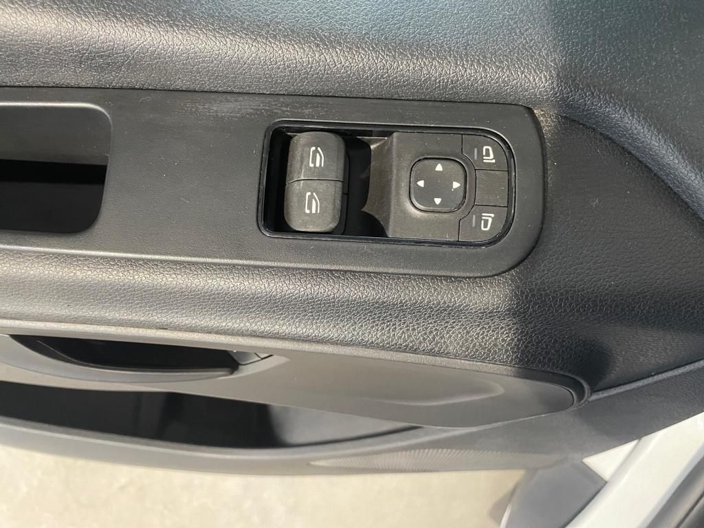 Fahrzeugabbildung Mercedes-Benz Sprinter 317 Kasten L3H2 Schwingsitz RFK MBUX