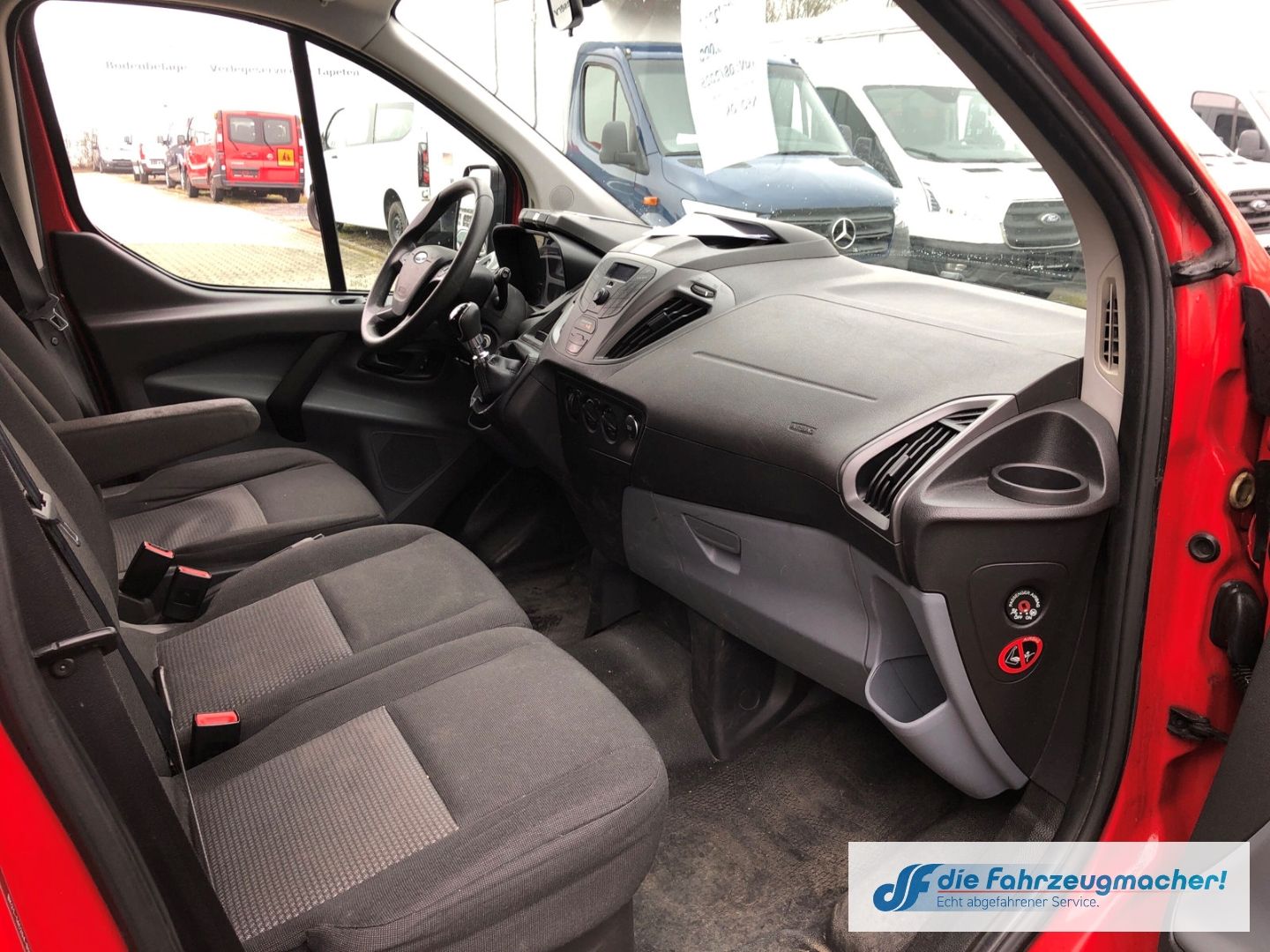 Fahrzeugabbildung Ford Transit Custom Kombi 300 L1 2.2 TDCi *2432