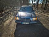 Mercedes-Benz Mercedes W 124, 220 TE - Mercedes-Benz 220: Te