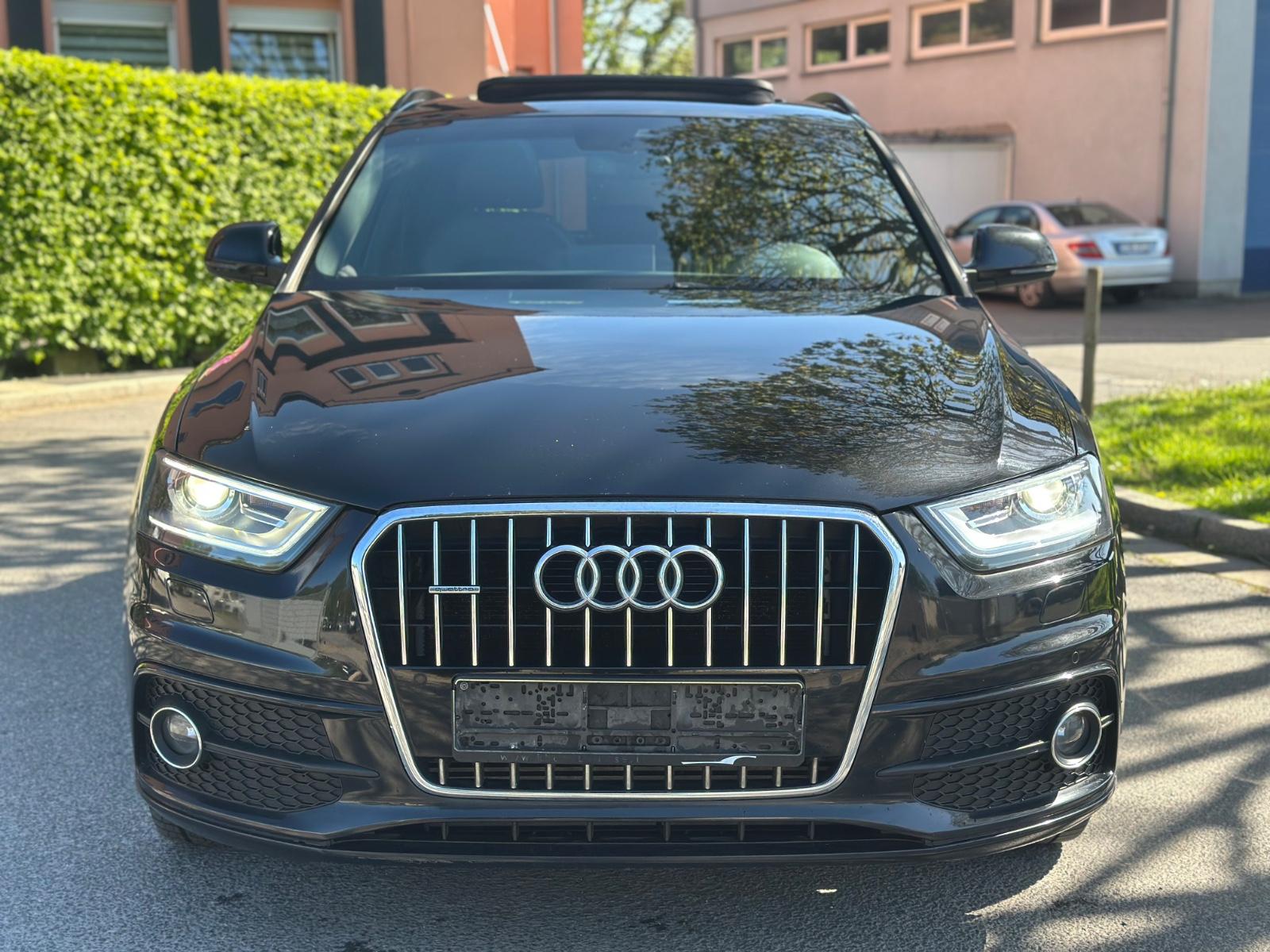 Audi Q3 2.0 TDI quattro*S-Line*Pano*Xenon*Bose*