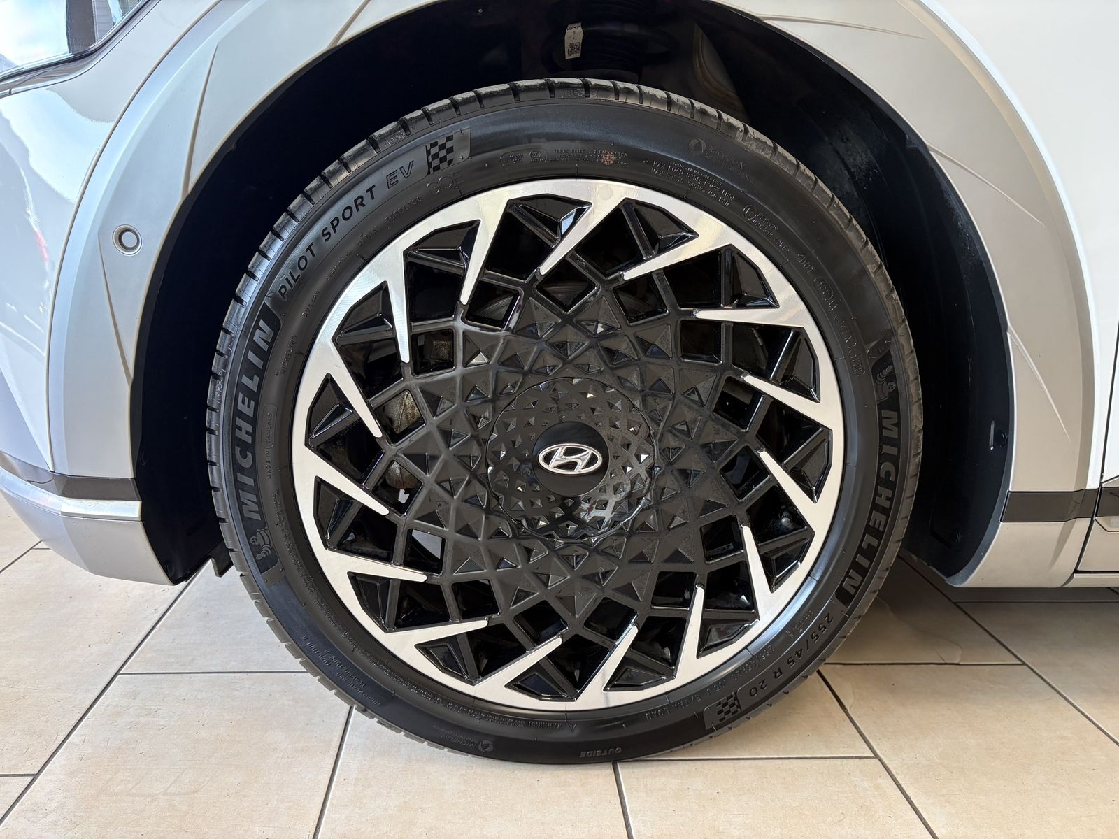 Hyundai Ioniq 5 Uniq*Leder*Pano*HUD*Memory*BOSE*360°Cam* foto 21