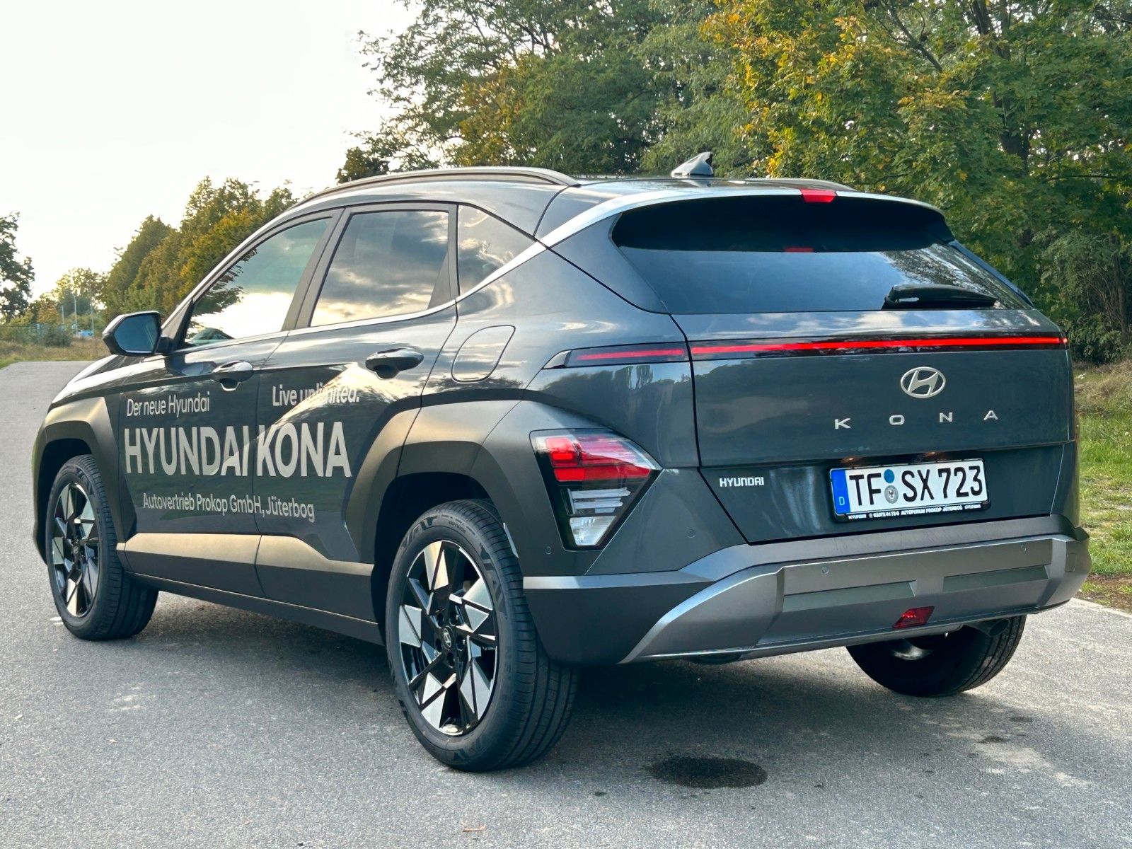 Fahrzeugabbildung Hyundai KONA 1.6 T-GDI Prime *SX2*Totwinkl*ACC*BOSE*360°