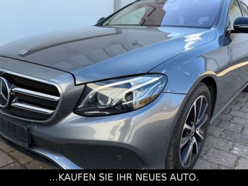Mercedes E 220 - 2