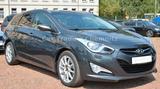 Hyundai i40 cw 1.7 CRDI Automatik Xenon Navi Sitzheizung - Hyundai i40 mit Diesel-Antrieb: Automatik