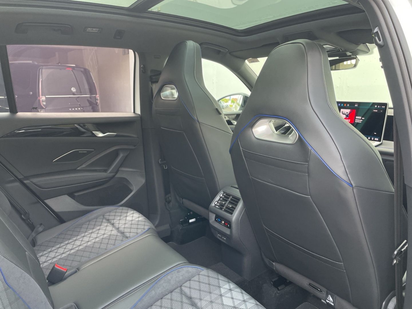 Tiguan 1.5 TSI eHybrid DSG HUD/AHK/Pano/DCC Pro