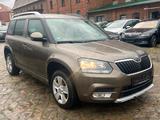 Skoda Yeti Ambition 4x4 2,0Tdi - Skoda Yeti mit Diesel-Antrieb: Allradantrieb, Geländewagen, 2.0