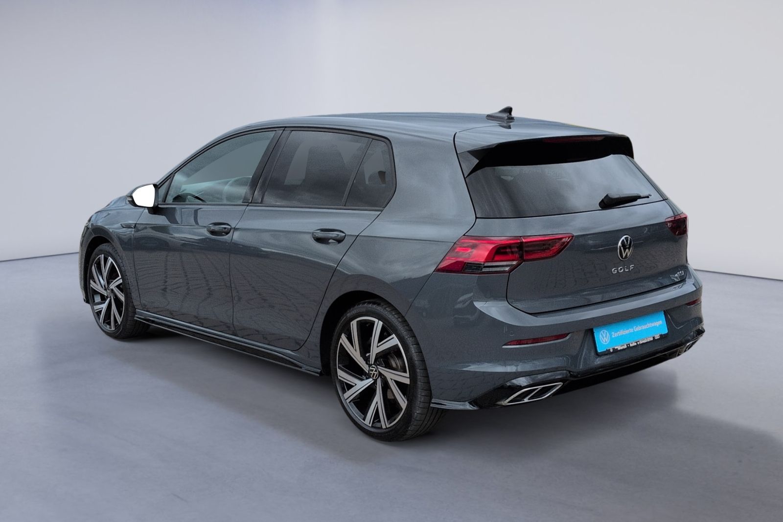 Golf VIII 1.5 TSI DSG R-Line KAMERA+NAVI+GRA+APP