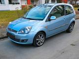 Ford Fiesta mit Ghia Ausstattung - Ford Fiesta aus 2006: Ghia