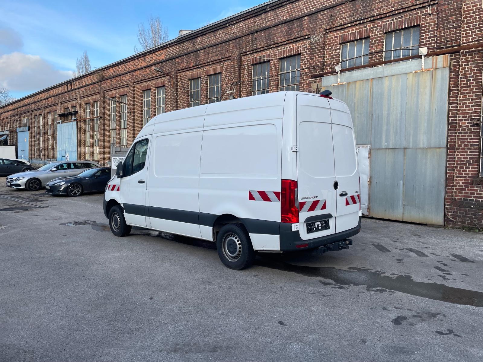 Mercedes-Benz Sprinter 319 CDI Hoch Lang 9G-TRONIC AHK 3.5t Ka