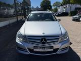 Mercedes-Benz C 180 T CGI BE Elegance AUTOM/AHK/NAVI/PTS/2.HD. - Mercedes-Benz C 180 Gebrauchtwagen in Braunschweig