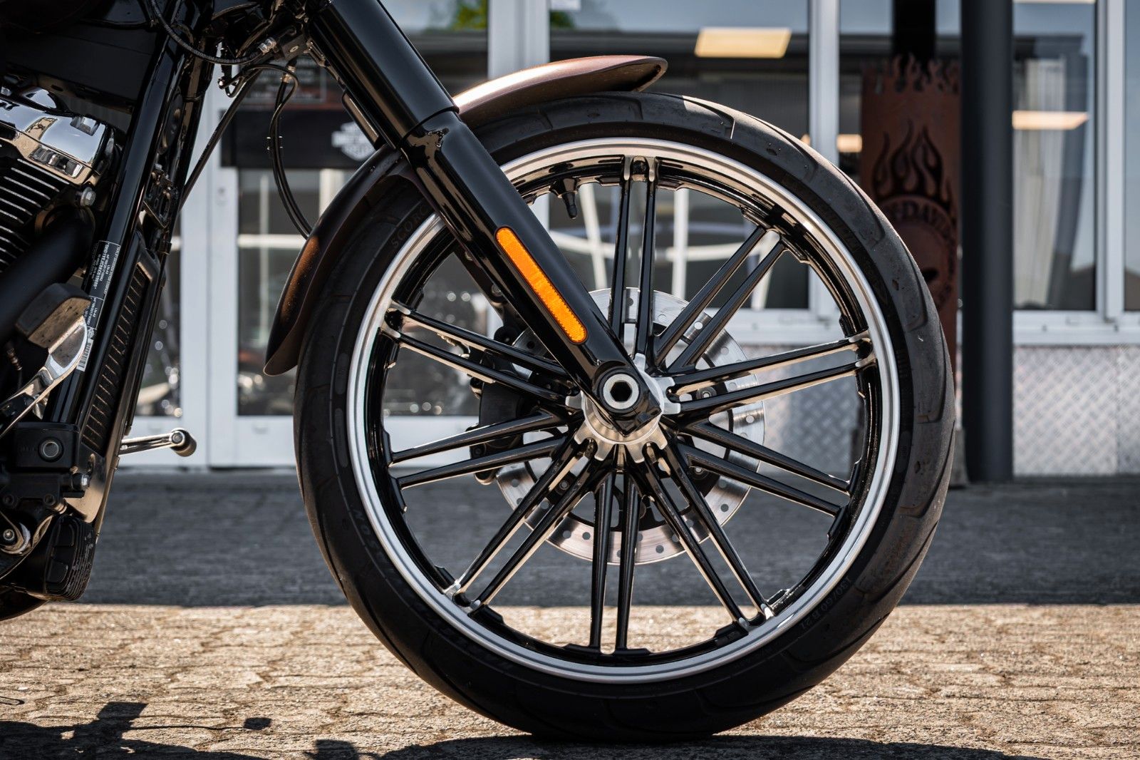 Fahrzeugabbildung Harley-Davidson BREAKOUT FXBR - Jekill & Hyde - Screaming Eagle