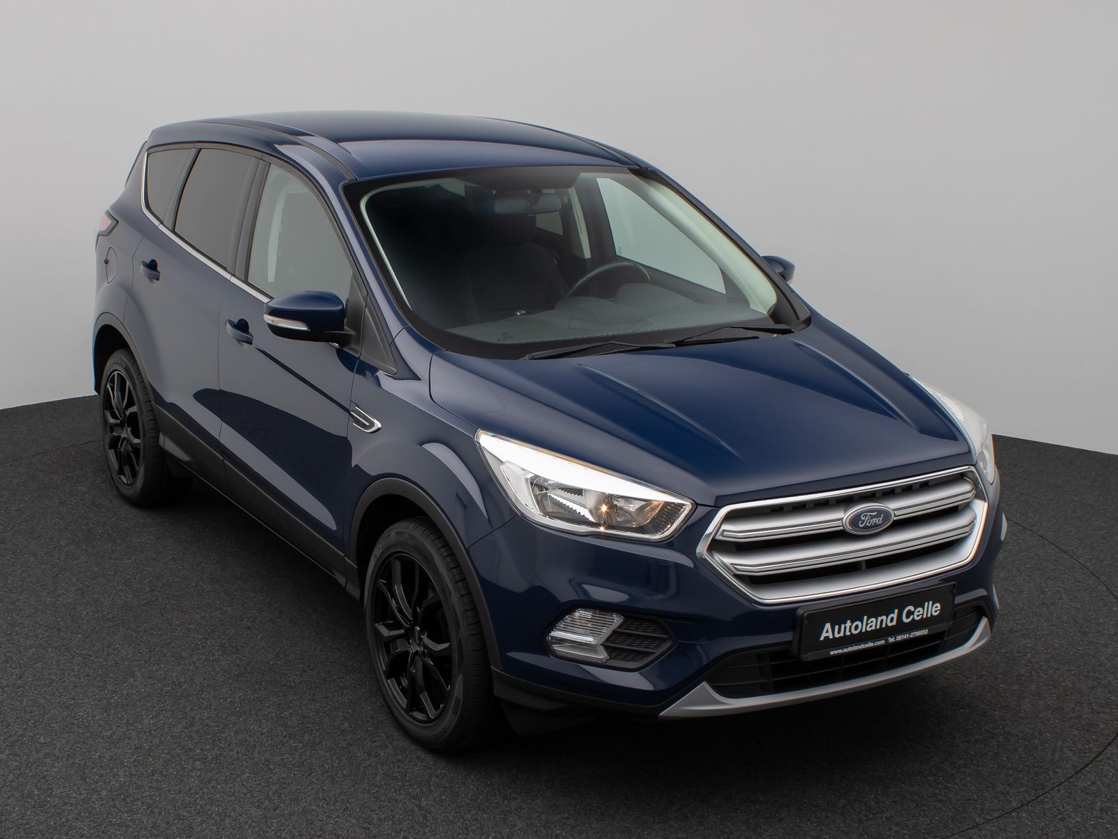 Fahrzeugabbildung Ford Kuga Trend AHK Sitzhzg PDC Tempomat 8Fach