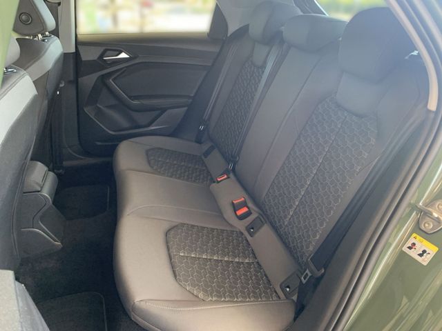 A1 Sportback 30 TFSI ADVANCED LED+VCP+PDC+TEMPOM