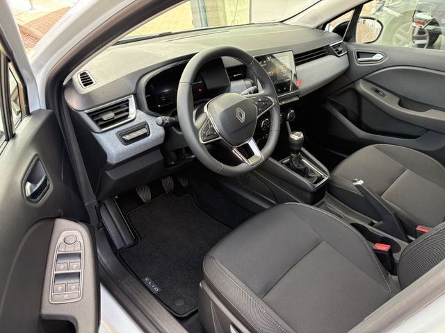RENAULT Clio - Bild 7