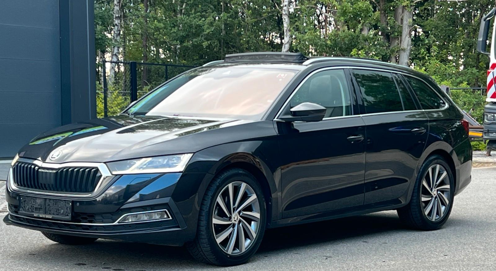 Skoda Octavia Combi Style PANO LETHER MEMORY CAMERA