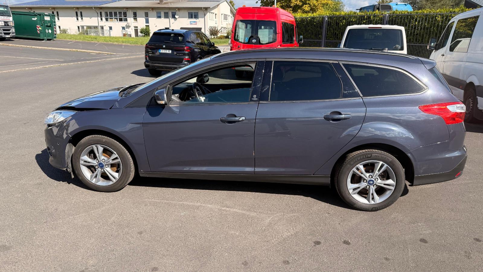 Ford Focus 2013 — photo 7