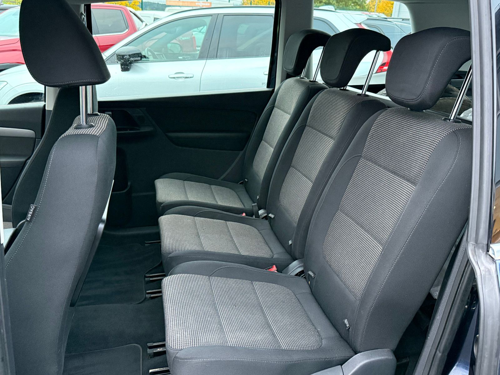 Fahrzeugabbildung Volkswagen Sharan Comfortline BMT DSG Navi Kamera SHZ Klima