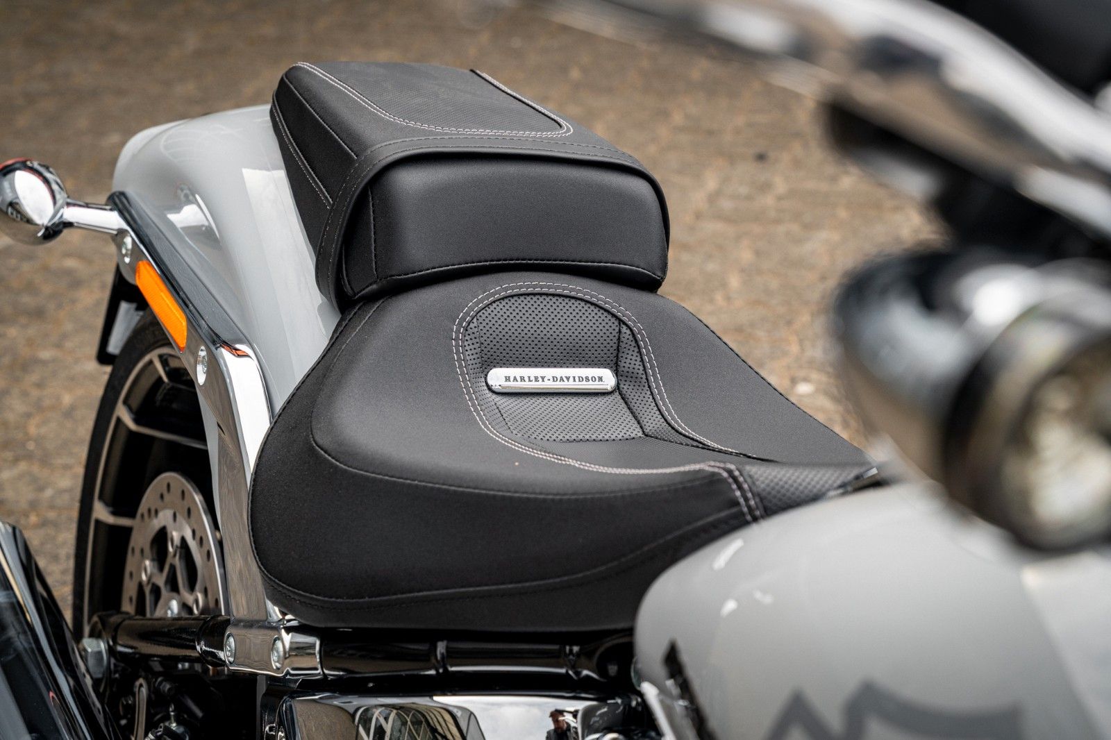 Fahrzeugabbildung Harley-Davidson BREAKOUT FXBR 117 ci - MY25 - Sofort Verfügbar