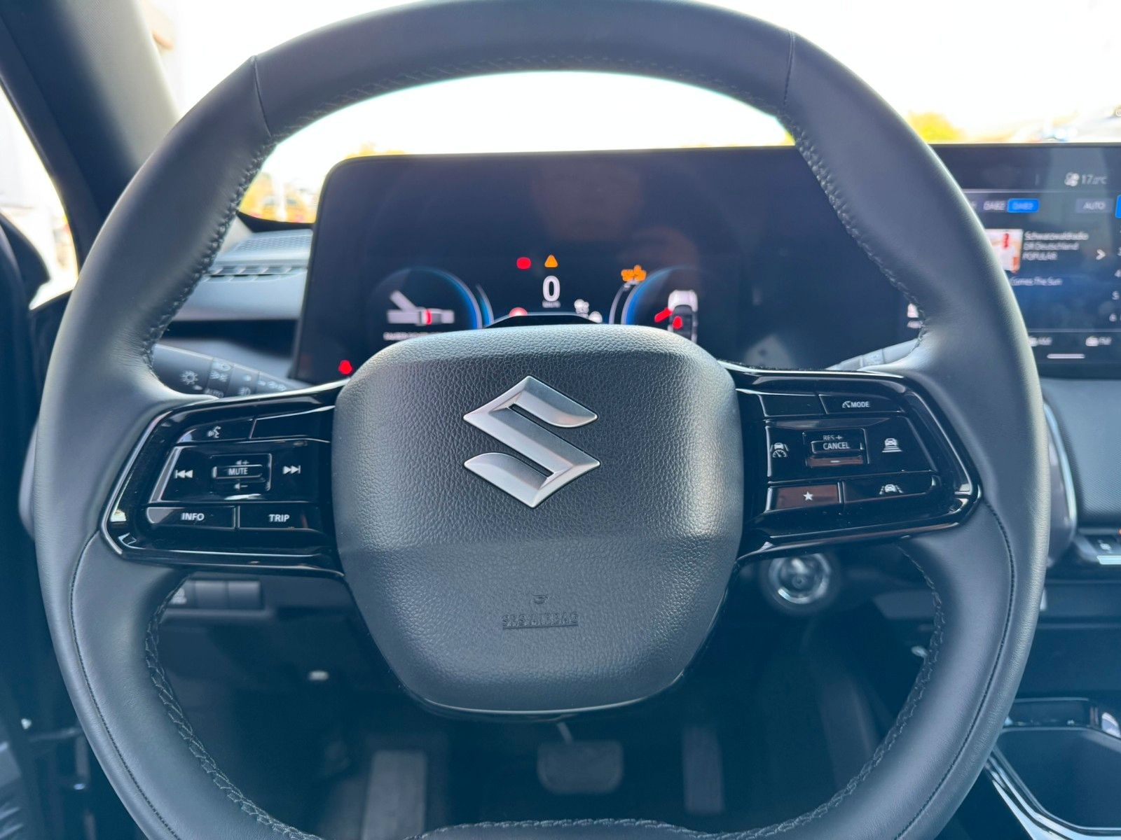 Suzuki e Vitara - Bild 21