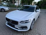 Volvo S90 D5 Inscription AWD 360 Stndhzg HUD LED - Volvo S90 aus 2020