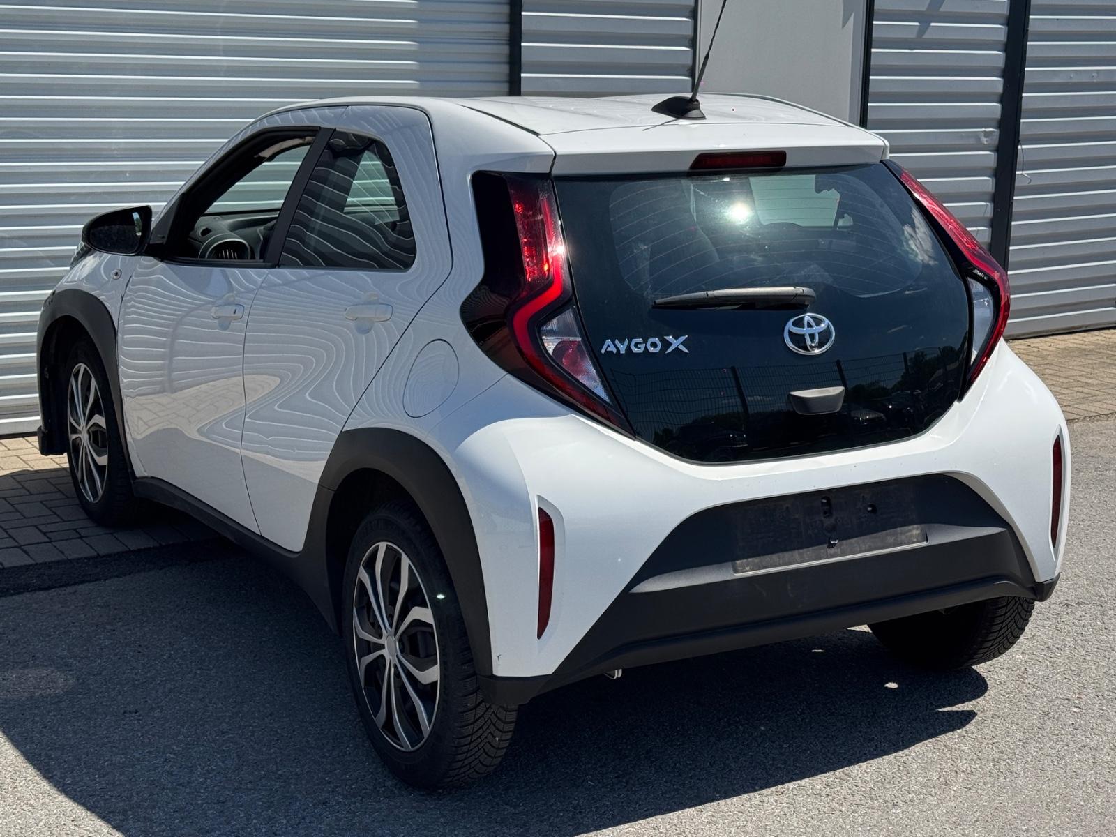 Toyota Aygo (X) 1.0-2024-Kamera-Klima-Sitzheiz-CarPlay