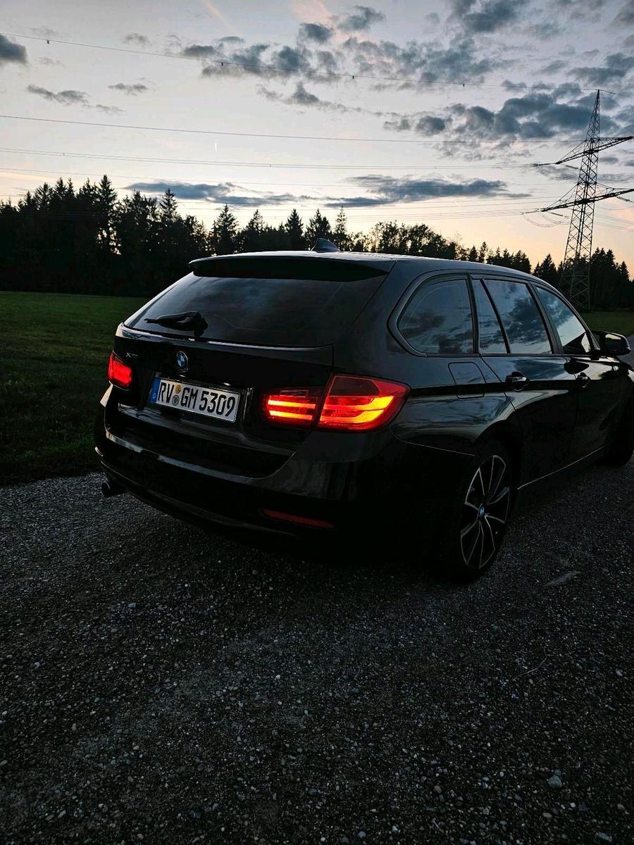BMW 320 2013 — interior