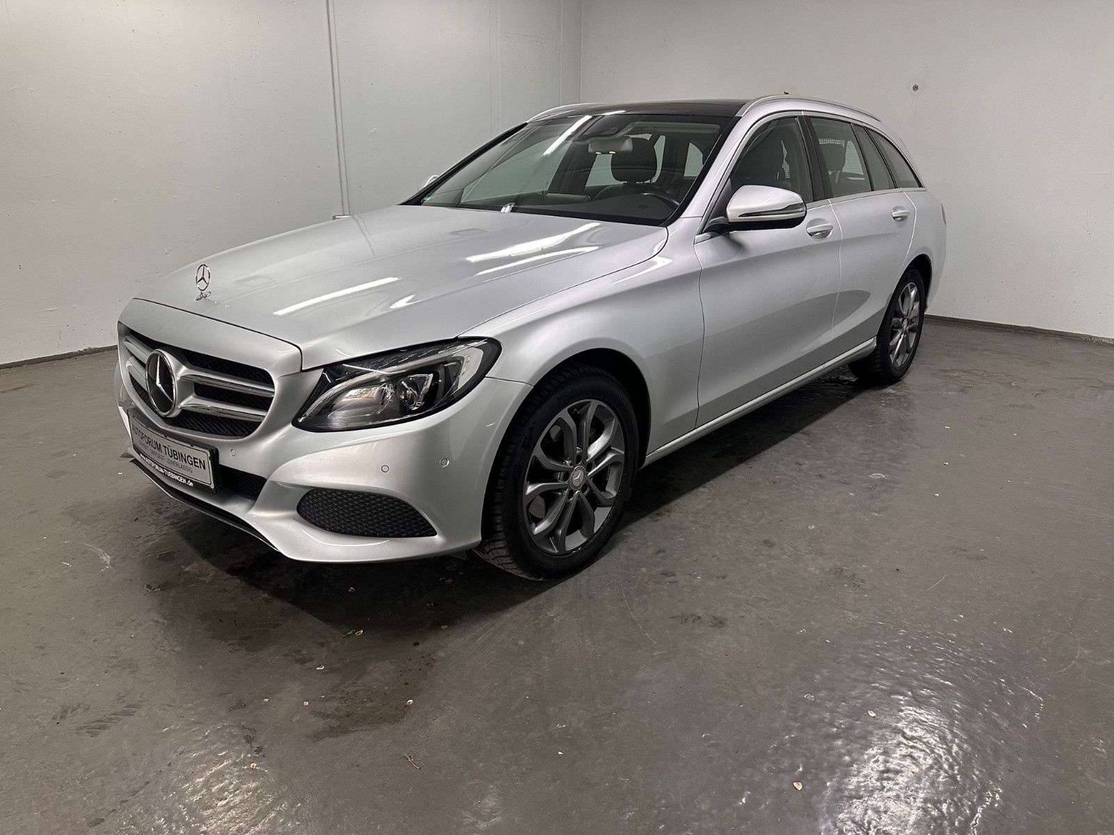Fahrzeugabbildung Mercedes-Benz C 220 d 4MATIC T AVANTGARDE PANORAMA*DISTRO*