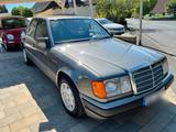 Mercedes-Benz W124 250D / Automatik / Klima / Lederausstattung