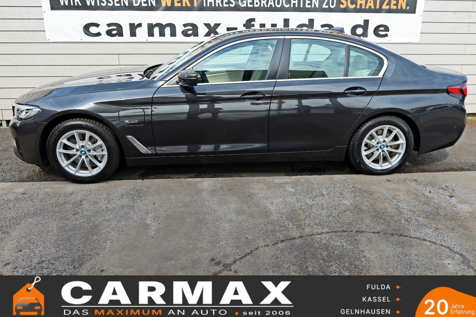 Fahrzeugabbildung BMW 530e Leder,Navi,LED,SpSi,SH,Kamera,Parkassist.