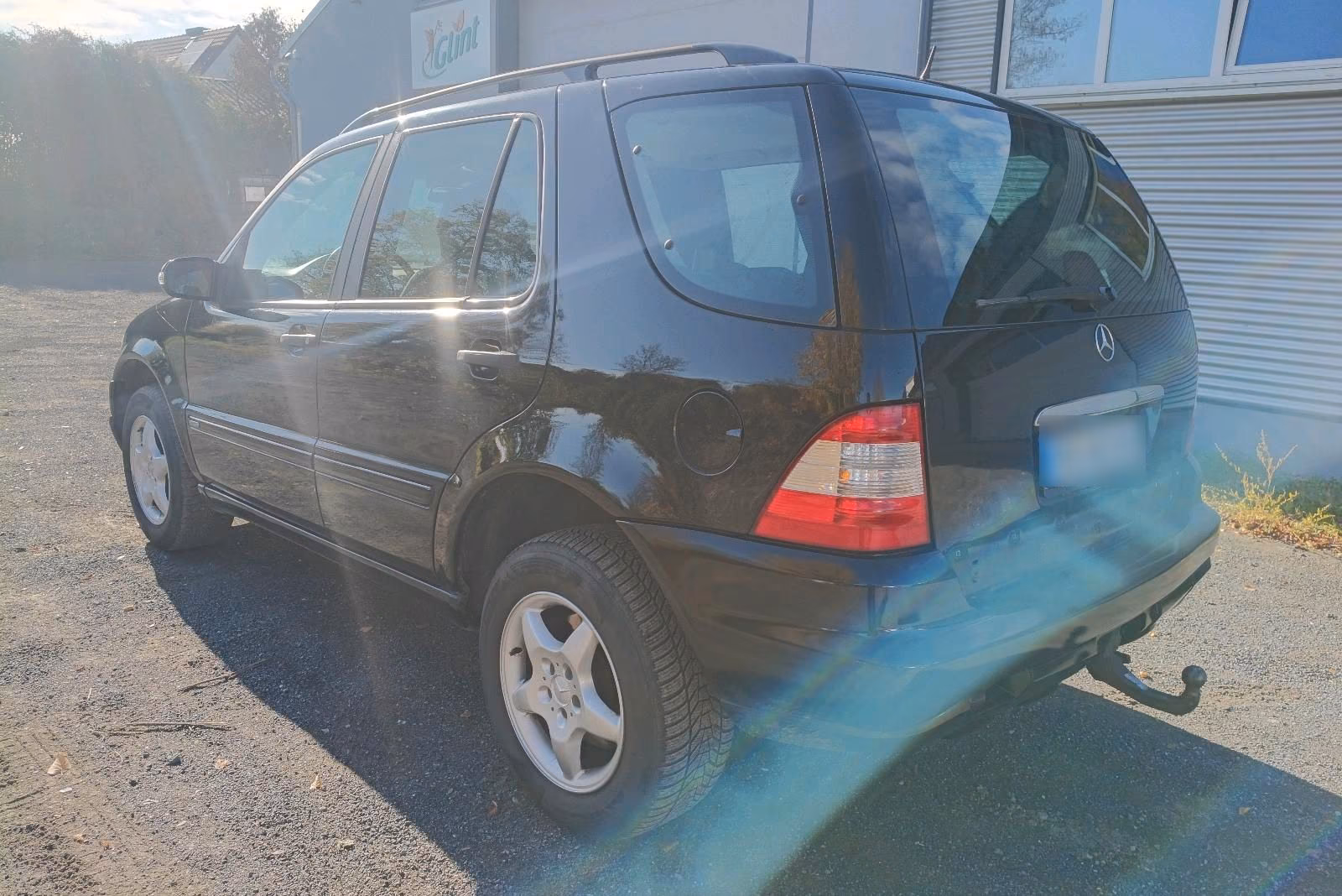 Mercedes-Benz ML270 2004 — interior