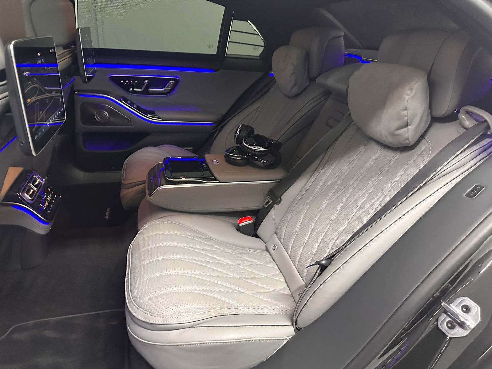 Fahrzeugabbildung Mercedes-Benz S 63 E Performance L *KERAMIK*TV*PANO*MASSAGE*
