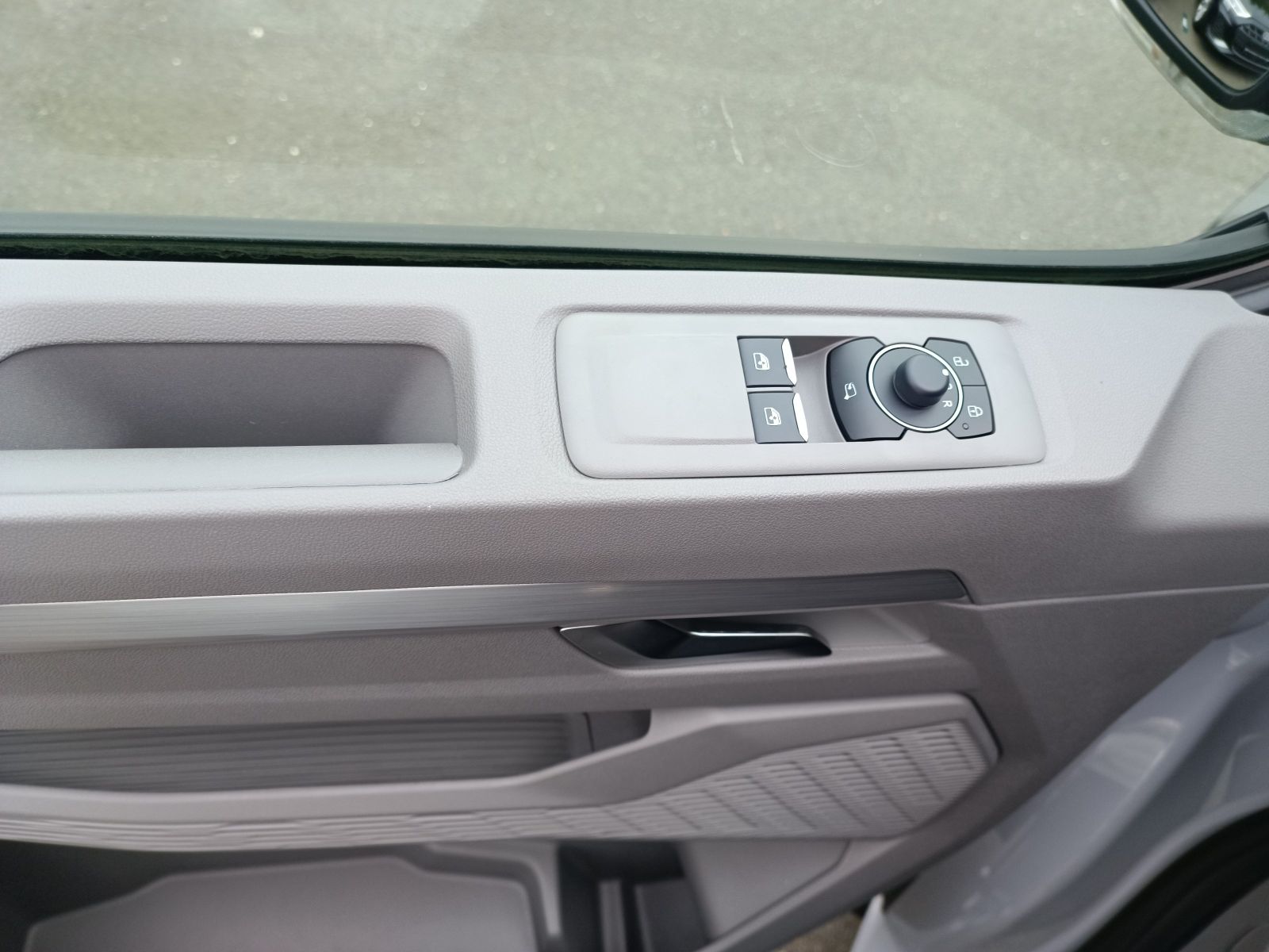 Volkswagen T7 Caravelle - Bild 17