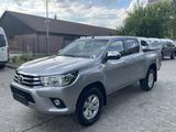 Toyota Hilux 2.4 Double Cab Comfort 4x4 *AHK*Klima*RFK* - Toyota Hilux: Double Cab