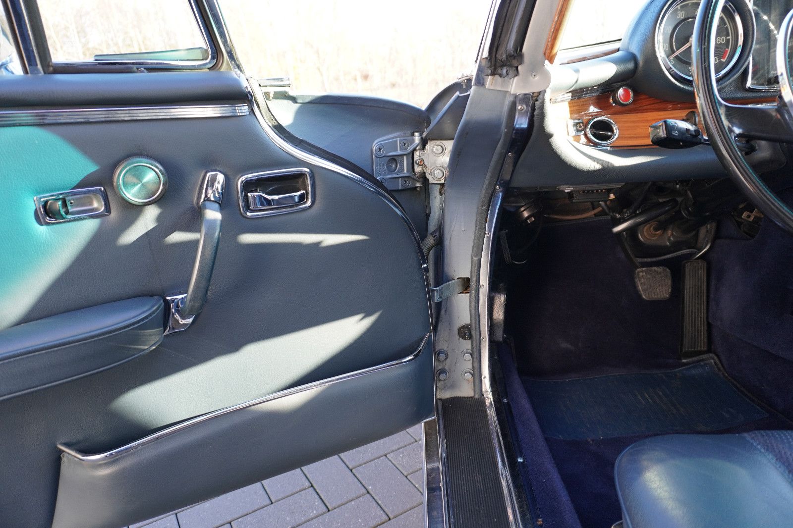 Fahrzeugabbildung Mercedes-Benz 280 SE 3,5 Cabriolet