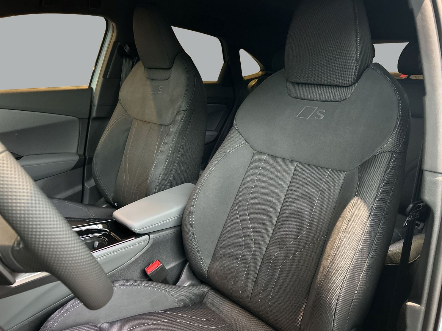 Audi Q3 Sportback e-hybrid 200 kW S-LINE+NAVI+LED+CAR foto 9