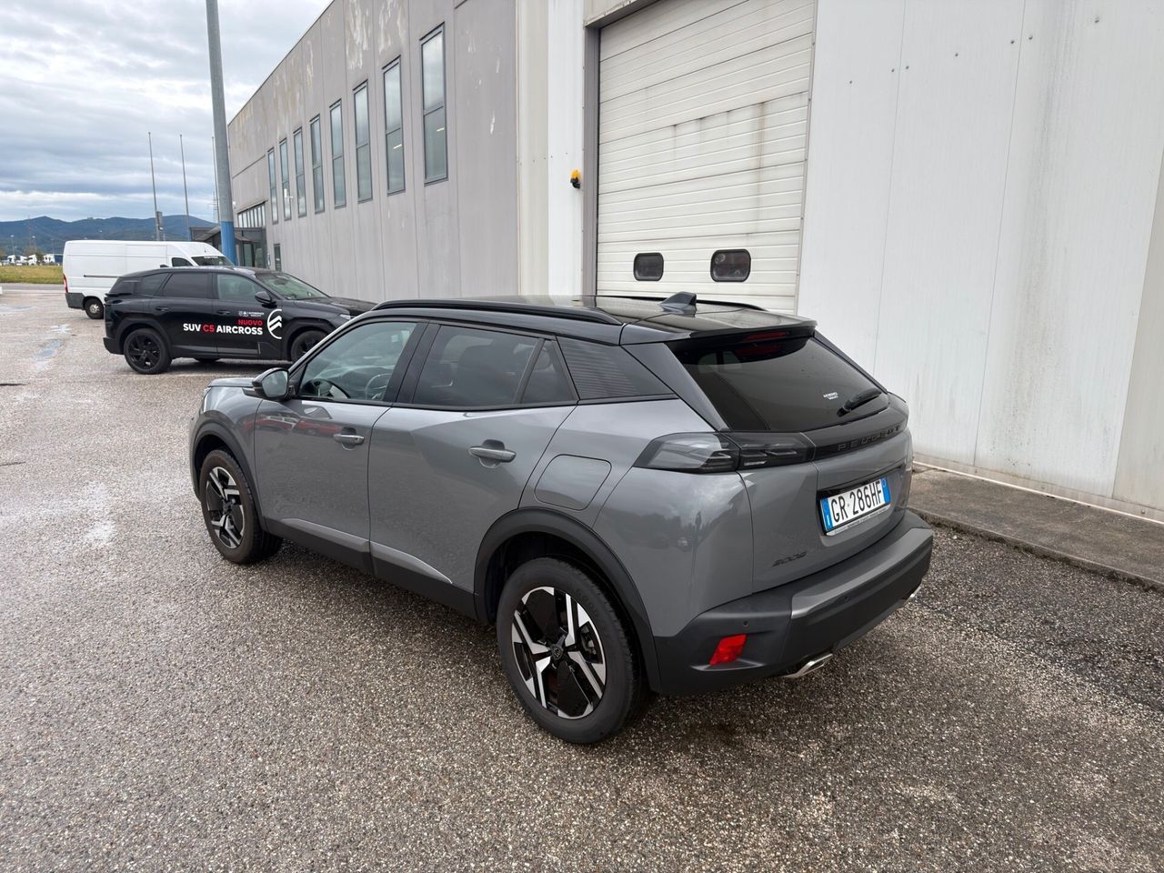 Peugeot 2008 PureTech 130 S&S EAT8 GT imagem 3
