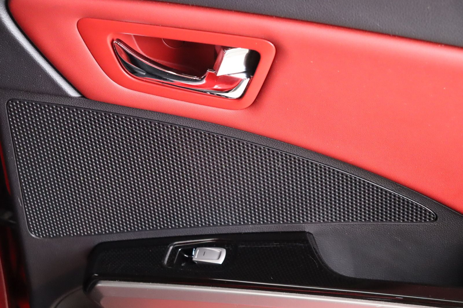 Fahrzeugabbildung Andere Ssangyong Tivoli * Leder * Navi * SHZ* e-XGi 160