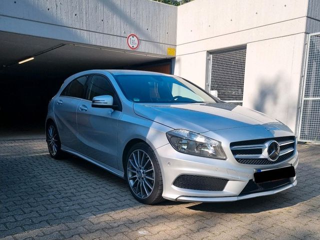 MERCEDES-BENZ Mercedes-Benz A 180 AMG Line Tüv &amp; Service...