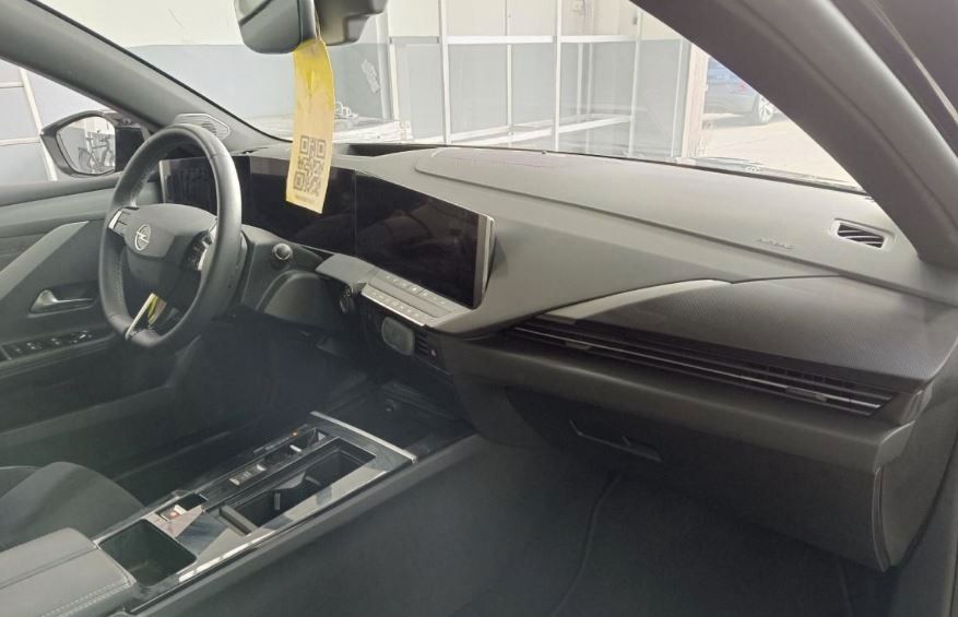 Fahrzeugabbildung Opel Astra L ST 1.2T ULTIMATE NAVI/LED/KAMERA/PANO/SH