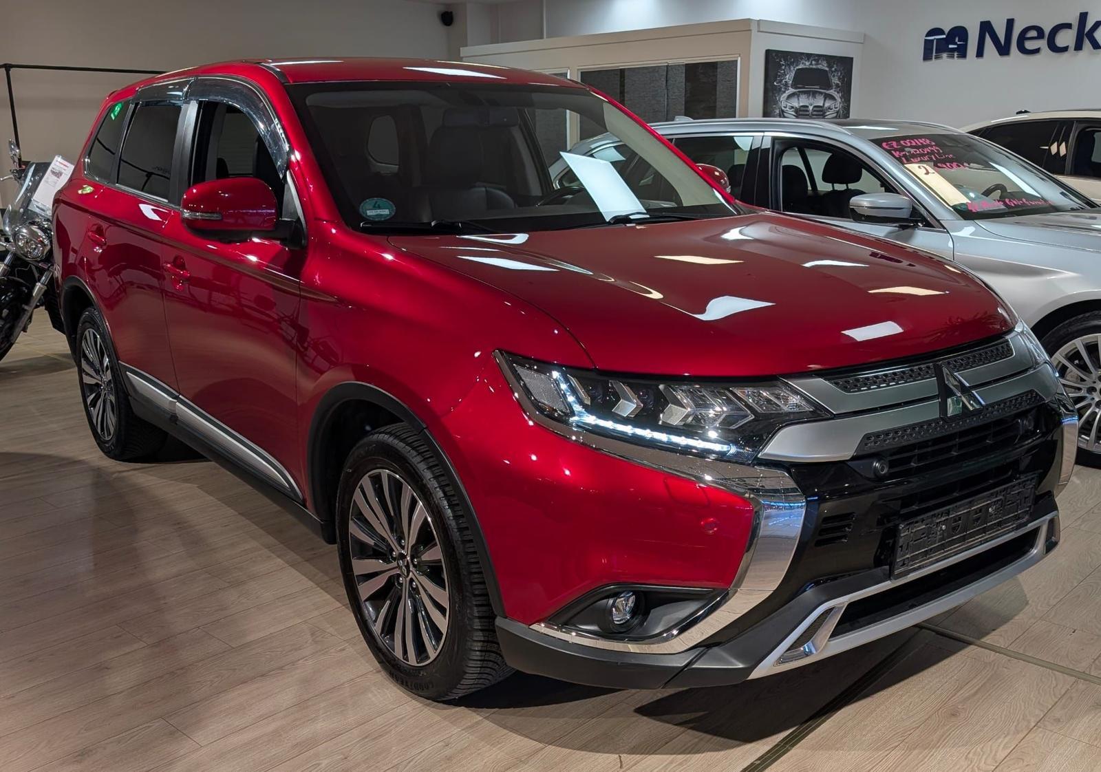 Mitsubishi Outlander Diamant+ 2WD Android Auto AppleCarplay