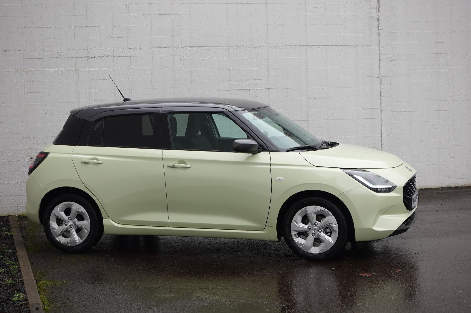 Fahrzeugabbildung Suzuki Swift 1.2 Comfort AHK,Sitzh.,Navi,Kamera,PDC