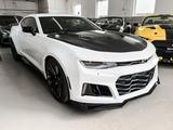 Chevrolet Camaro  ZL1 6.2 V8 - Chevrolet Camaro: Zl1