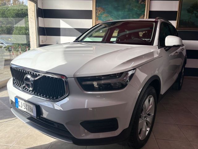 Другие Volvo XC40 T2 automatico Essential N1