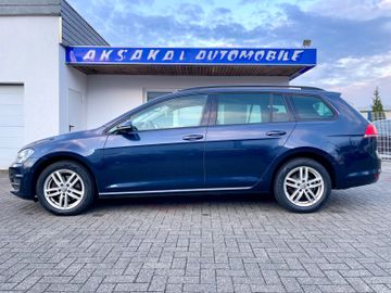 Volkswagen Golf - 1