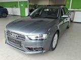 Audi A4 Avant Ambiente*2.Hd*Xenon*PDC*Standheiz*AHK - Audi A4 Ambiente mit Diesel-Antrieb